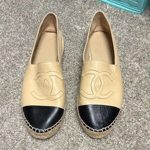 CHANEL Tan and Black Espadrilles